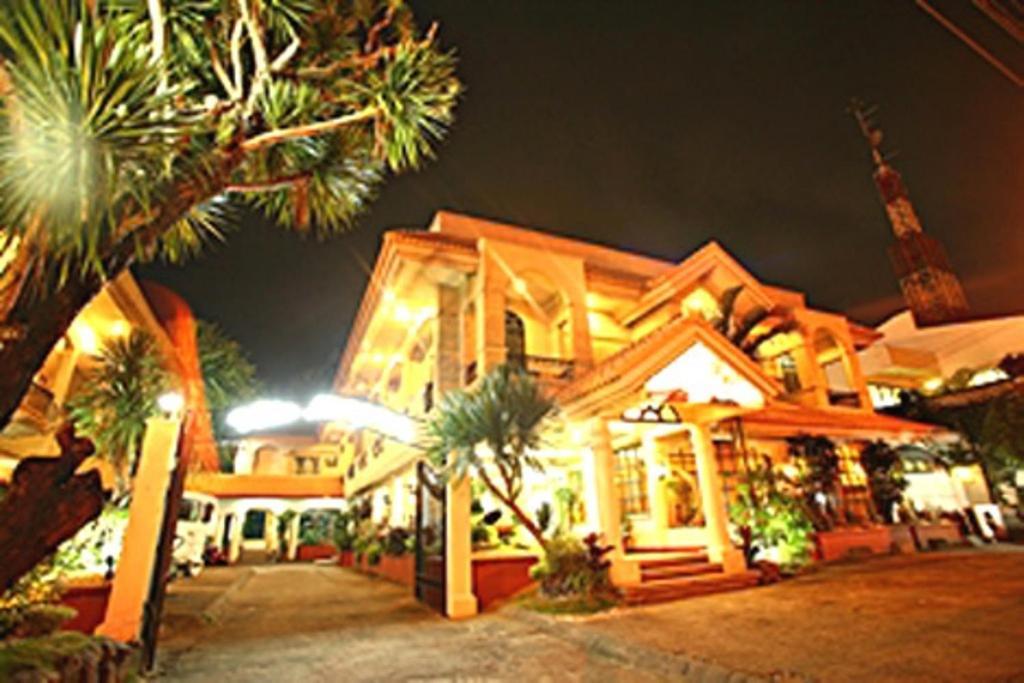Villa Margarita Hotel Davao City Εξωτερικό φωτογραφία