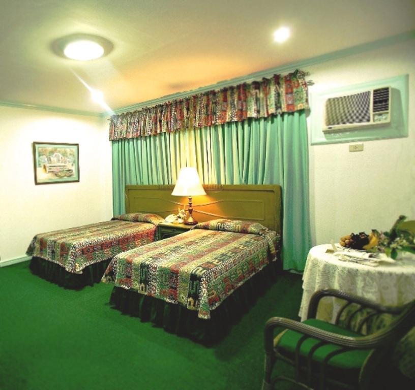 Villa Margarita Hotel Davao City Δωμάτιο φωτογραφία